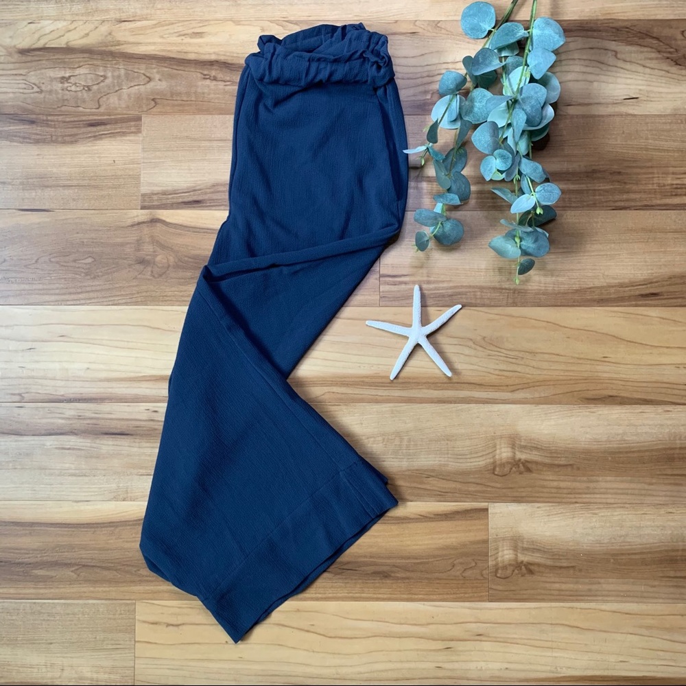 H&M Women’s Navy Blue Crepe Wide Leg Pants, Size 2